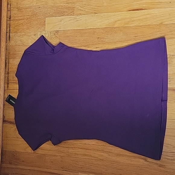 Express Tshirt - Picture 6 of 6